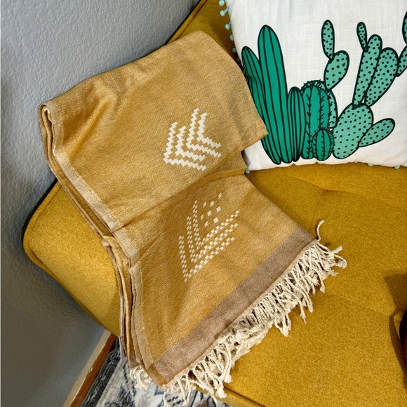 NWT Boho Throw Golden Yellow DWBH Brushed Cotton Woven Soft Blanket for Fall - Picture 3 of 10